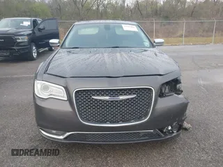 2019 Chrysler 300 Limited with VIN 2C3CCAKG5KH594978, listed as a IAAI auction lot 41261006 with 184,890 mi miles. Bid and sale history available at carsss.com. Image 12.