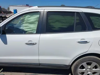 2009 Hyundai Santa Fe SE with VIN 5NMSH13E09H265061, listed as a IAAI auction lot 41851575 with 136,460 mi miles. Bid and sale history available at carsss.com. Image 14.