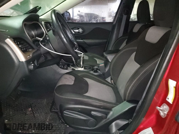 2016 Jeep Cherokee Altitude с VIN 1C4PJMAB2GW344648, выставлен на аукционе Copart как лот 84951044 с пробегом 103 032 миль миль и Списание • Salvage title. История ставок и продаж доступна на DreamBid. Изображение 7.