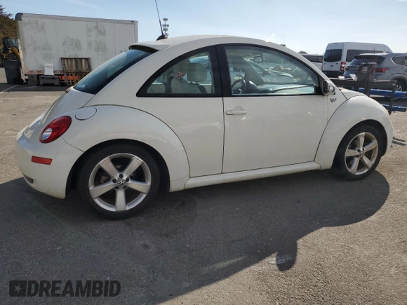 2008 Volkswagen Beetle with VIN 3VWFG31C68M511900, listed as a Copart auction lot 74089294 with 88,345 mi miles and Clean Title. Bid and sale history available at DreamBid. Image 3.
