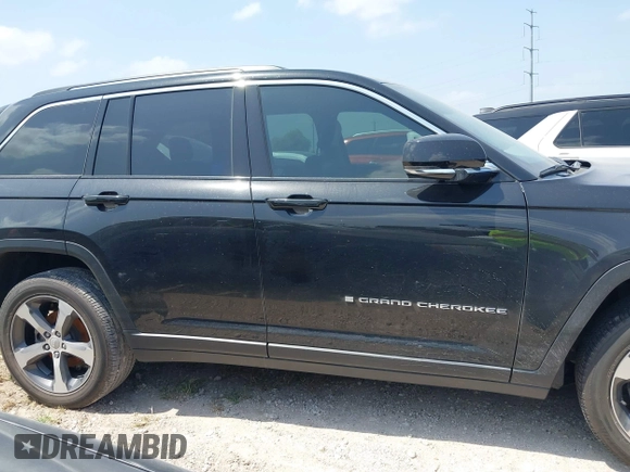2023 Jeep Grand Cherokee Limited с VIN 1C4RJHBG7PC529001, выставлен на аукционе IAAI как лот 41921793 с пробегом Не указан миль и . История ставок и продаж доступна на DreamBid. Изображение 13.
