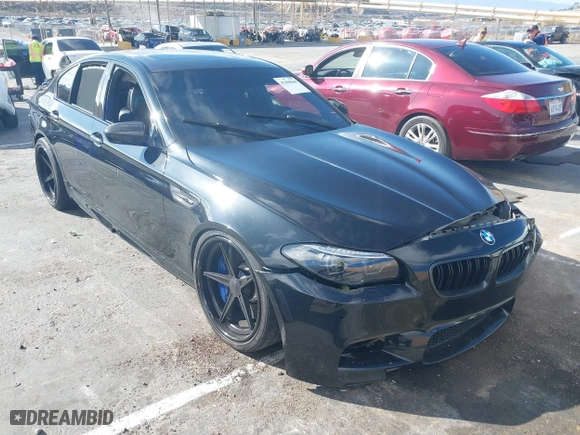 2013 BMW M5 with VIN WBSFV9C5XDD096234, listed as a IAAI auction lot 41498048 with 1 mi miles. Bid and sale history available at carsss.com. Image 1.