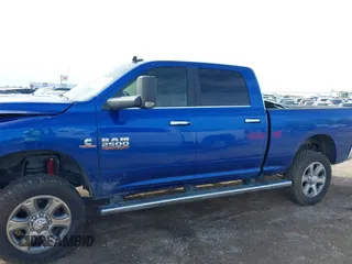 2018 Ram 2500 Big Horn with VIN 3C6UR5DL5JG122236, listed as a IAAI auction lot 41671388 with 128,044 mi miles. Bid and sale history available at carsss.com. Image 14.