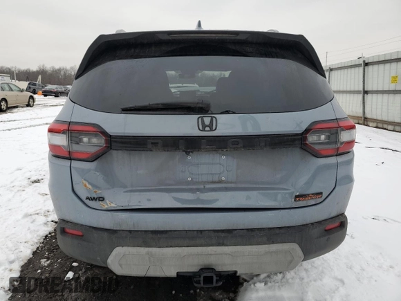 2025 Honda Pilot TrailSport with VIN 5FNYG1H69SB003433, listed as a Copart auction lot 44587005 with 16,854 mi miles and Salvage Title. Bid and sale history available at carsss.com. Image 6.