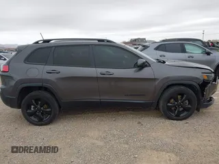 2020 Jeep Cherokee Latitude Plus with VIN 1C4PJLLB2LD570914, listed as a IAAI auction lot 40933764 with 49,886 mi miles. Bid and sale history available at carsss.com. Image 13.