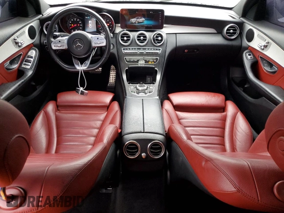 2019 Mercedes-Benz C 300 z VIN 55SWF8EB0KU321797, wystawiony jako Copart lot #53158085 z przebiegiem 52 313 mil mil oraz Szkoda całkowita • Salvage title. Historia ofert i sprzedaży dostępna na DreamBid. Obrazek 8.