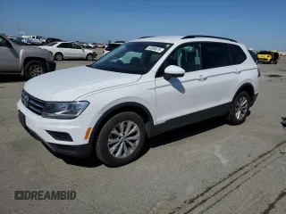 2019 Volkswagen Tiguan S z VIN 3VV0B7AX0KM200859, wystawiony jako Copart lot #53995675 z przebiegiem 71 737 mil mil oraz Szkoda całkowita • Salvage title. Historia ofert i sprzedaży dostępna na DreamBid. Obrazek 1.