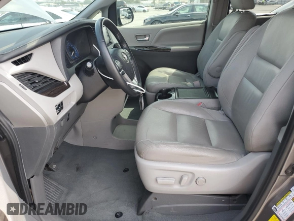 2020 Toyota Sienna XLE Auto Access Seat с VIN 5TDYZ3DC5LS054345, выставлен на аукционе Copart как лот 58808945 с пробегом Не указан миль и Списание • Salvage title. История ставок и продаж доступна на DreamBid. Изображение 7.