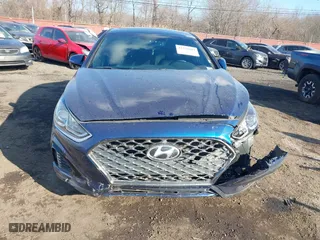 2019 Hyundai Sonata Sport with VIN 5NPE34AFXKH792154, listed as a IAAI auction lot 41328069 with 68,504 mi miles. Bid and sale history available at carsss.com. Image 12.