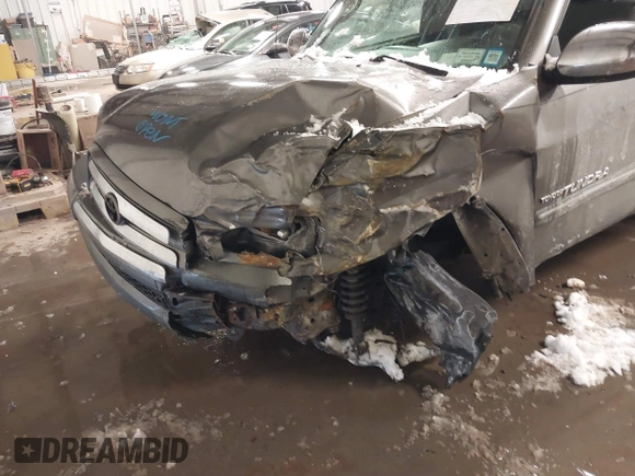2003 Toyota Tundra SR5 with VIN 5TBBT44163S435531, listed as a IAAI auction lot 41580567 with 199,265 mi miles and . Bid and sale history available at DreamBid. Image 6.