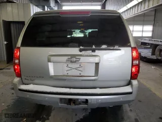 2010 Chevrolet Suburban LT with VIN 1GNUKJE34AR255792, listed as a Copart auction lot 44671055 with 147,366 mi miles and Clean Title. Bid and sale history available at carsss.com. Image 6.
