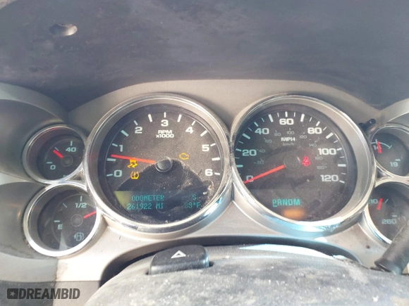2013 Chevrolet Silverado 1500 LT with VIN 1GCRCSE06DZ138212, listed as a IAAI auction lot 42088561 with 261,922 mi miles. Bid and sale history available at carsss.com. Image 7.