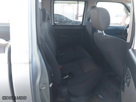 2003 Nissan Frontier 4WD SVE with VIN 1N6MD29Y63C465571, listed as a IAAI auction lot 41502613 with 175,996 mi miles. Bid and sale history available at carsss.com. Image 8.