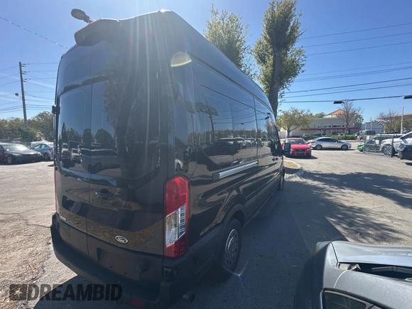 2020 Ford Transit with VIN 1FDAX2XG7LKB08196, listed as a Copart auction lot 47839445 with 24,055 mi miles and Clean Title. Bid and sale history available at DreamBid. Image 4.