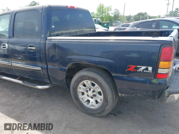 2006 GMC Sierra 1500 SLT with VIN 2GTEK13T461218774, listed as a IAAI auction lot 42148394 with 213,055 mi miles and . Bid and sale history available at carsss.com. Image 6.