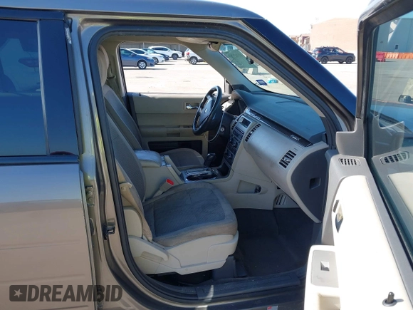 2012 Ford Flex SE with VIN 2FMGK5BC9CBD08666, listed as a IAAI auction lot 41962761 with 208,525 mi miles. Bid and sale history available at carsss.com. Image 5.