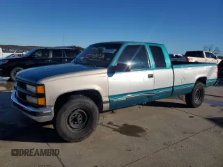 1995 GMC Sierra 2500 z VIN 1GTGC29K8SE547576, wystawiony jako Copart lot #87933745 z przebiegiem 256 311 mil mil oraz Szkody całkowita. Historia ofert i sprzedaży dostępna na DreamBid. Obrazek 1.