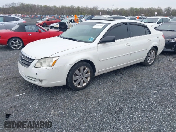 2007 Toyota Avalon XL with VIN 4T1BK36B17U199524, listed as a IAAI auction lot 42005419 with 237,086 mi miles and . Bid and sale history available at carsss.com. Image 2.