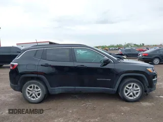 2019 Jeep Compass Sport z VIN 3C4NJCAB2KT848049, wystawiony jako IAAI lot #42119957 z przebiegiem 119 638 mil mil oraz . Historia ofert i sprzedaży dostępna na DreamBid. Obrazek 13.