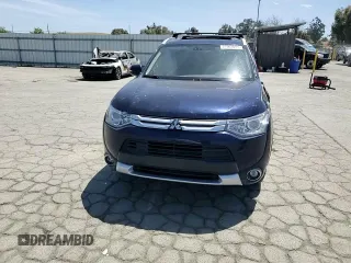 2015 Mitsubishi Outlander GT z VIN JA4JZ4AX3FZ014129, wystawiony jako Copart lot #57001055 z przebiegiem 99 460 mil mil oraz Szkoda całkowita • Salvage title. Historia ofert i sprzedaży dostępna na DreamBid. Obrazek 13.