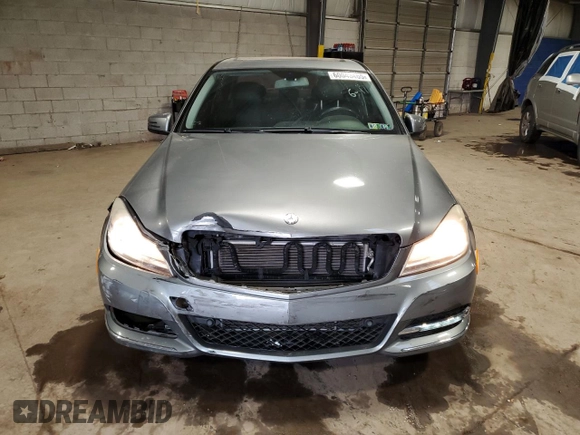 2013 Mercedes-Benz C 300 Sport with VIN WDDGF8AB1DR264797, listed as a Copart auction lot 60043465 with 64,249 mi miles and Salvage title. Bid and sale history available at DreamBid. Image 5.