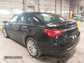 2013 Chrysler 200 Limited with VIN 1C3CCBCG6DN701986, listed as a IAAI auction lot 41845359 with 122,807 mi miles. Bid and sale history available at carsss.com. Image 3.