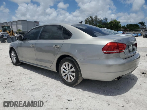 2014 Volkswagen Passat Wolfsburg Edition with VIN 1VWAS7A32EC105139, listed as a Copart auction lot 61187895 with 139,191 mi miles and Clean title. Bid and sale history available at DreamBid. Image 2.