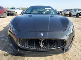 2017 Maserati GranTurismo Convertible Sport with VIN ZAM45VMA1H0227031, listed as a Copart auction lot 87000564 with 3,911 mi miles and Salvage Title. Bid and sale history available at carsss.com. Image 5.