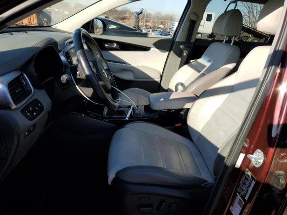 2018 Kia Sorento SX with VIN 5XYPKDA58JG400846, listed as a Copart auction lot 46552055 with 48,677 mi miles and Salvage Title. Bid and sale history available at DreamBid. Image 7.