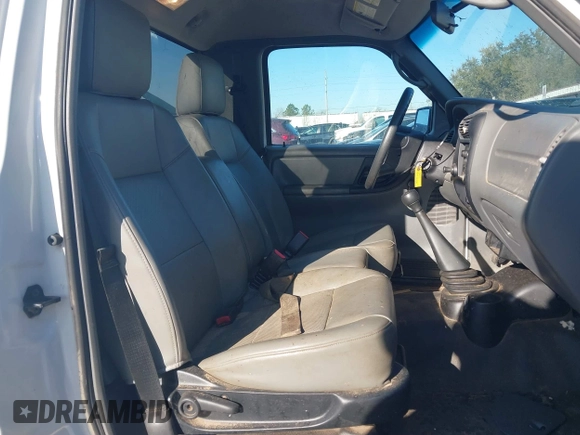 2011 Ford Ranger XL z VIN 1FTKR1AD7BPB20667, wystawiony jako IAAI lot #41761721 z przebiegiem 81 216 mil mil oraz . Historia ofert i sprzedaży dostępna na DreamBid. Obrazek 8.