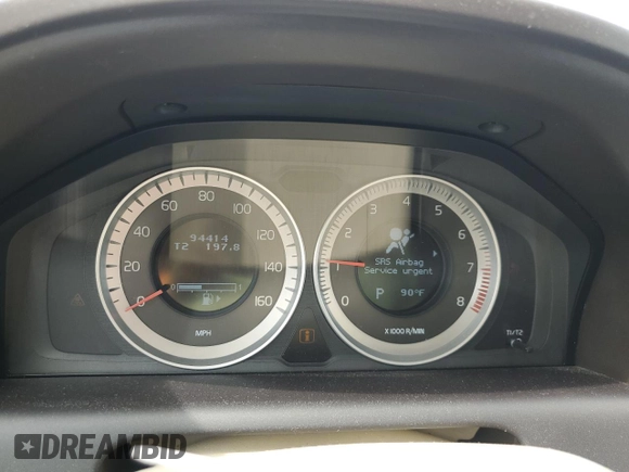 2011 Volvo XC60 3.0T with VIN YV4902DZXB2191880, listed as a Copart auction lot 62069195 with 94,414 mi miles and Clean title. Bid and sale history available at DreamBid. Image 9.