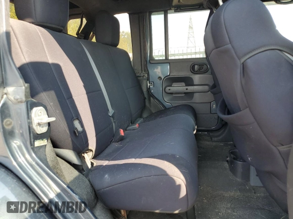 2008 Jeep Wrangler Unlimited Sahara with VIN 1J8GA59108L633332, listed as a Copart auction lot 64613375 with 191,918 mi miles and Clean title. Bid and sale history available at DreamBid. Image 10.