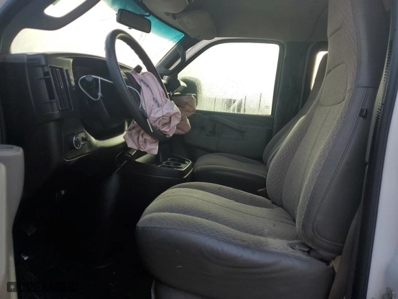 2017 Chevrolet Express Passenger LT with VIN 1GAZGPFF4H1343450, listed as a Copart auction lot 84738374 with 152,461 mi miles and Salvage Title. Bid and sale history available at carsss.com. Image 7.