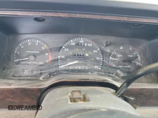 1990 Mercury Sable z VIN 1MECM5348LG630484, wystawiony jako Copart lot #45757565 z przebiegiem 98 764 mil mil oraz Szkody całkowita. Historia ofert i sprzedaży dostępna na DreamBid. Obrazek 9.