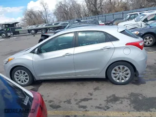 2016 Hyundai Elantra GT with VIN KMHD35LH5GU316015, listed as a IAAI auction lot 41823547 with 61,198 mi miles. Bid and sale history available at carsss.com. Image 13.