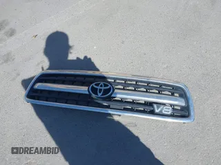 2000 Toyota Tundra SR5 with VIN 5TBRT3419YS066745, listed as a IAAI auction lot 42056620 with 248,722 mi miles and . Bid and sale history available at DreamBid. Image 12.