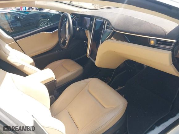 2016 Tesla Model S 70 kWh Battery with VIN 5YJSA1E16GF129997, listed as a IAAI auction lot 42108270 with 1 mi miles. Bid and sale history available at carsss.com. Image 5.