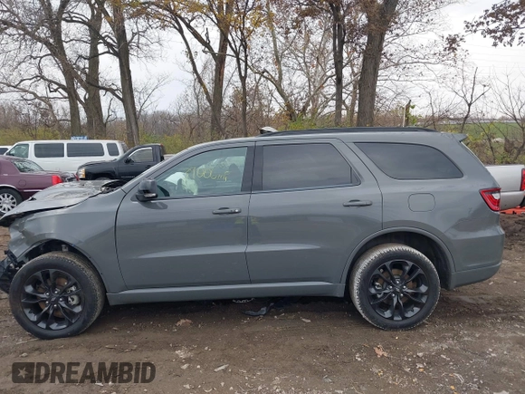 2022 Dodge Durango GT Plus z VIN 1C4RDJDG9NC187642, wystawiony jako IAAI lot #40886210 z przebiegiem 39 006 mil mil oraz . Historia ofert i sprzedaży dostępna na DreamBid. Obrazek 14.