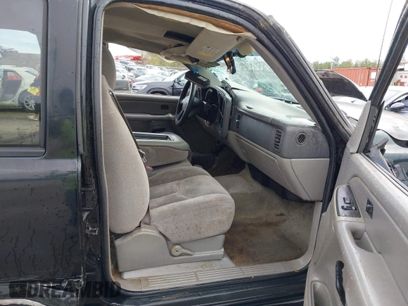 2004 Chevrolet Tahoe LS с VIN 1GNEC13V74R109431, выставлен на аукционе IAAI как лот 41851199 с пробегом 360 517 миль миль и . История ставок и продаж доступна на DreamBid. Изображение 5.
