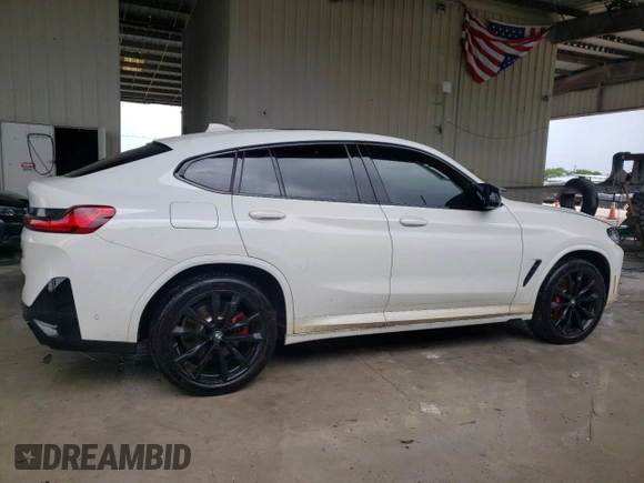 2024 BMW X4 M40i with VIN 5UX43DT05R9T40120, listed as a Copart auction lot 60976684 with 8,279 mi miles and Non Repairable. Bid and sale history available at carsss.com. Image 3.