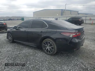 2022 Toyota Camry SE with VIN 4T1G11AK4NU645716, listed as a Copart auction lot 50390525 with 45,701 mi miles and Salvage Title. Bid and sale history available at carsss.com. Image 2.