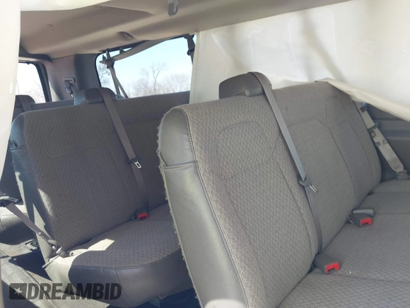 2014 Chevrolet Express Passenger LT с VIN 1GAZG1FG6E1181922, выставлен на аукционе IAAI как лот 41807855 с пробегом 42 907 миль миль и . История ставок и продаж доступна на DreamBid. Изображение 8.