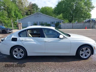 2018 BMW 3 Series 330i xDrive with VIN WBA8D9G55JNU69356, listed as a IAAI auction lot 42214499 with 81,267 mi miles and . Bid and sale history available at DreamBid. Image 14.