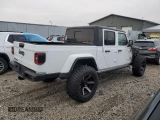 2022 Jeep Gladiator Sport S with VIN 1C6JJTAG1NL148203, listed as a Copart auction lot 46662015 with 1,900 mi miles and Non repairable. Bid and sale history available at DreamBid. Image 3.