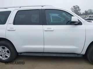 2018 Toyota Sequoia SR5 with VIN 5TDBY5G13JS165133, listed as a IAAI auction lot 42034441 with 121,474 mi miles. Bid and sale history available at carsss.com. Image 13.