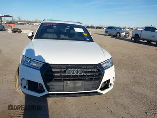 2020 Audi Q5 Premium with VIN WA1ANAFY0L2108873, listed as a IAAI auction lot 41310070 with 61,868 mi miles. Bid and sale history available at carsss.com. Image 12.