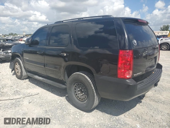 2008 GMC Yukon SLE w/3SA with VIN 1GKFC13C68R151353, listed as a Copart auction lot 70249094 with 260,279 mi miles and Clean Title. Bid and sale history available at carsss.com. Image 2.