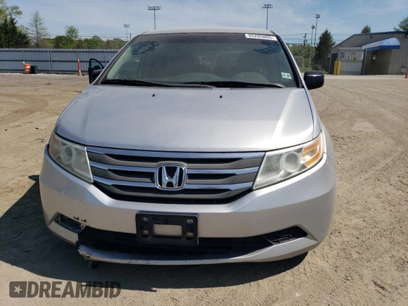 2011 Honda Odyssey EX with VIN 5FNRL5H4XBB074100, listed as a Copart auction lot 55205865 with Not Provided miles and Non Repairable. Bid and sale history available at carsss.com. Image 5.
