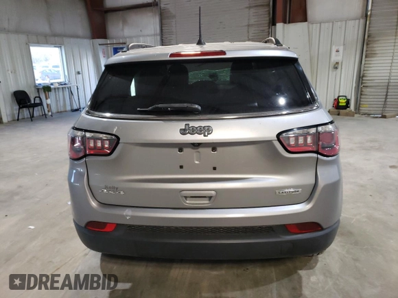 2018 Jeep Compass Latitude z VIN 3C4NJDBB9JT114849, wystawiony jako Copart lot #48552875 z przebiegiem 103 149 mil mil oraz Nie do naprawy • Non repairable. Historia ofert i sprzedaży dostępna na DreamBid. Obrazek 6.