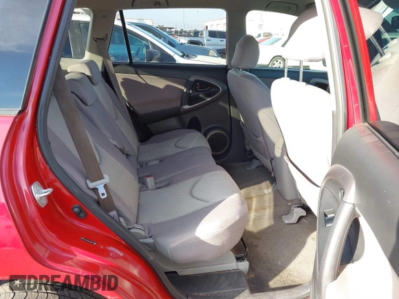 2008 Toyota RAV4 with VIN JTMZD33V686061866, listed as a IAAI auction lot 41611669 with 120,955 mi miles. Bid and sale history available at carsss.com. Image 8.
